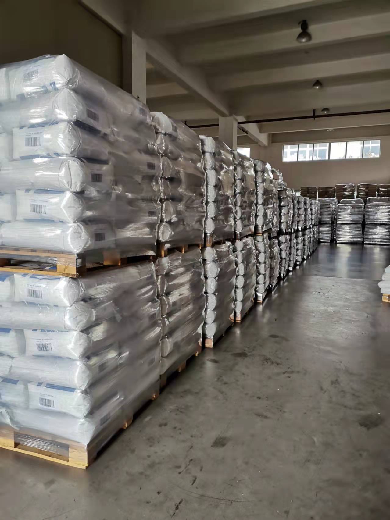 化工原材料托盘缠绕包装效果